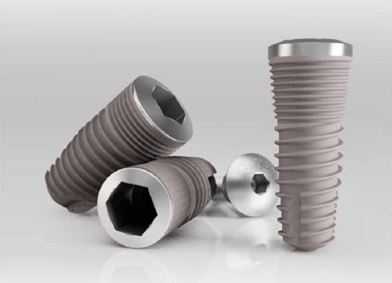 Trụ Implant Hàn Quốc với trụ gồm 10 vòng xoắn, chế tác từ Titanium