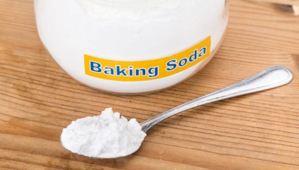 Mẹo tẩy trắng răng bằng Baking Soda