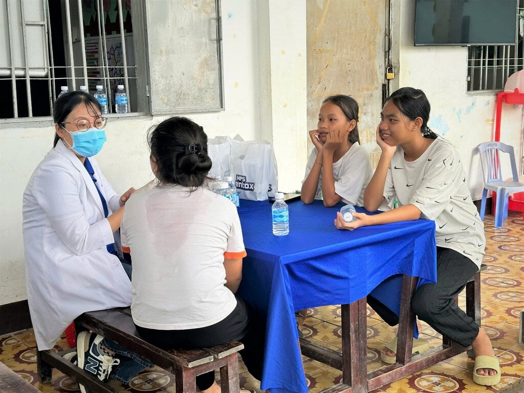 Nha khoa Bella khám răng An Thới Đông 1 Bác sĩ nha khoa Bella khám sức khỏe răng miệng
