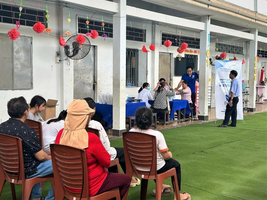 Nha khoa Bella khám răng An Thới Đông 3 Bác sĩ nha khoa Bella khám sức khỏe răng miệng